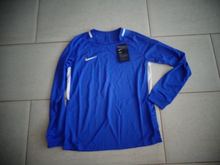 NIKE SPORT SHIRT GR.152 NEU