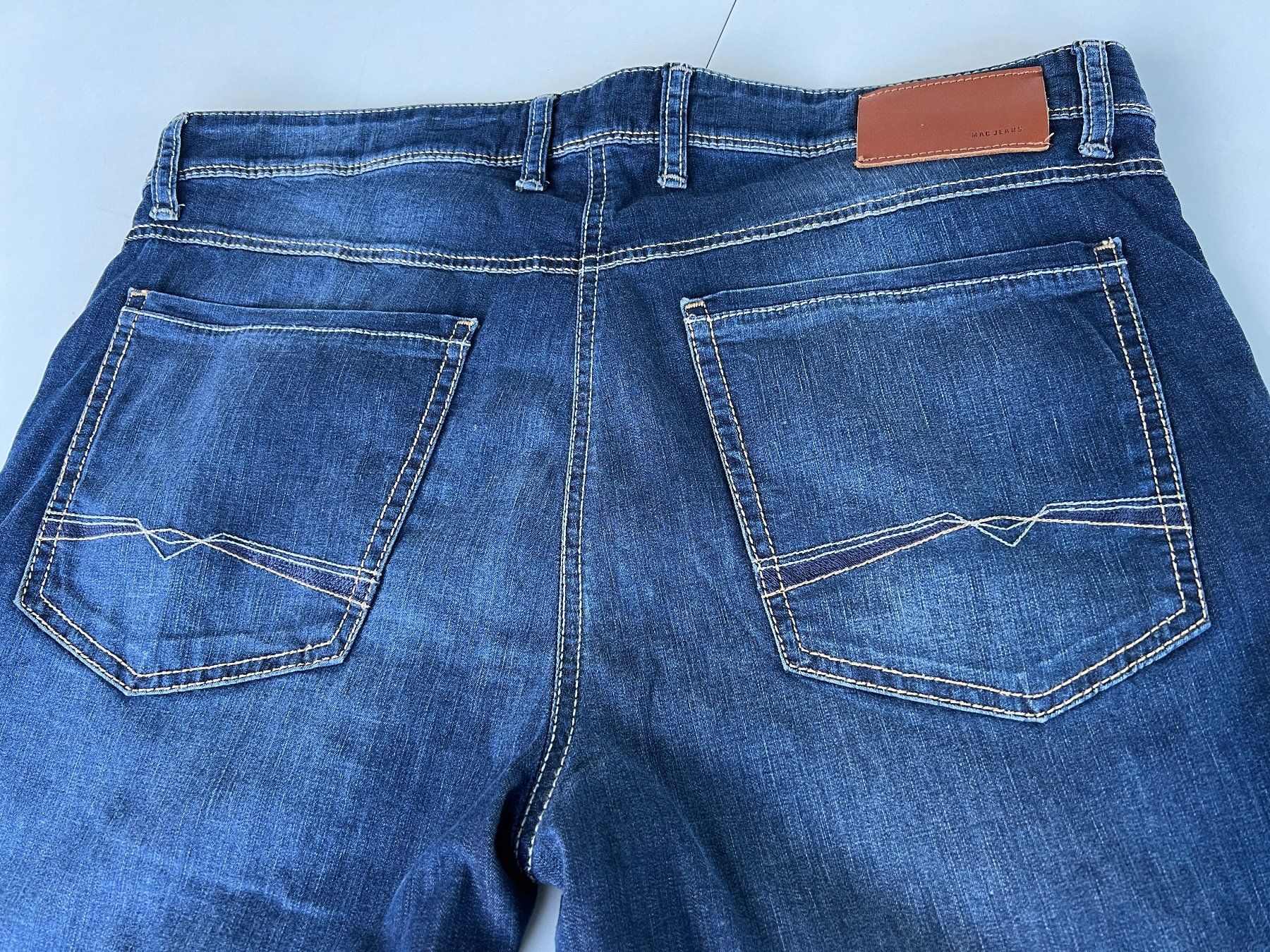 Jeans: leichte Herrenjeans Gr. 36L/30 – Usato da Frümsen venduto da amadiss 3