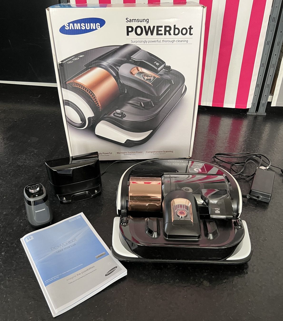 Samsung Aspirapolveri & Accessori: Staubsauger, Saugroboter Samsung Powerbot VR9000 – Usato da Uster venduto da Lea_ZH
