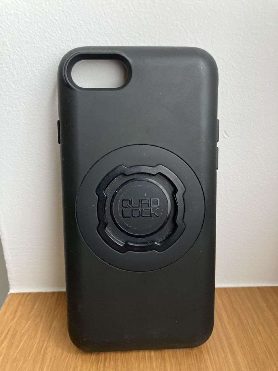 Quad Lock Covers & Schutzfolien: Quadlock Hülle iPhone SE – Gebraucht aus Zürich von dapaula
