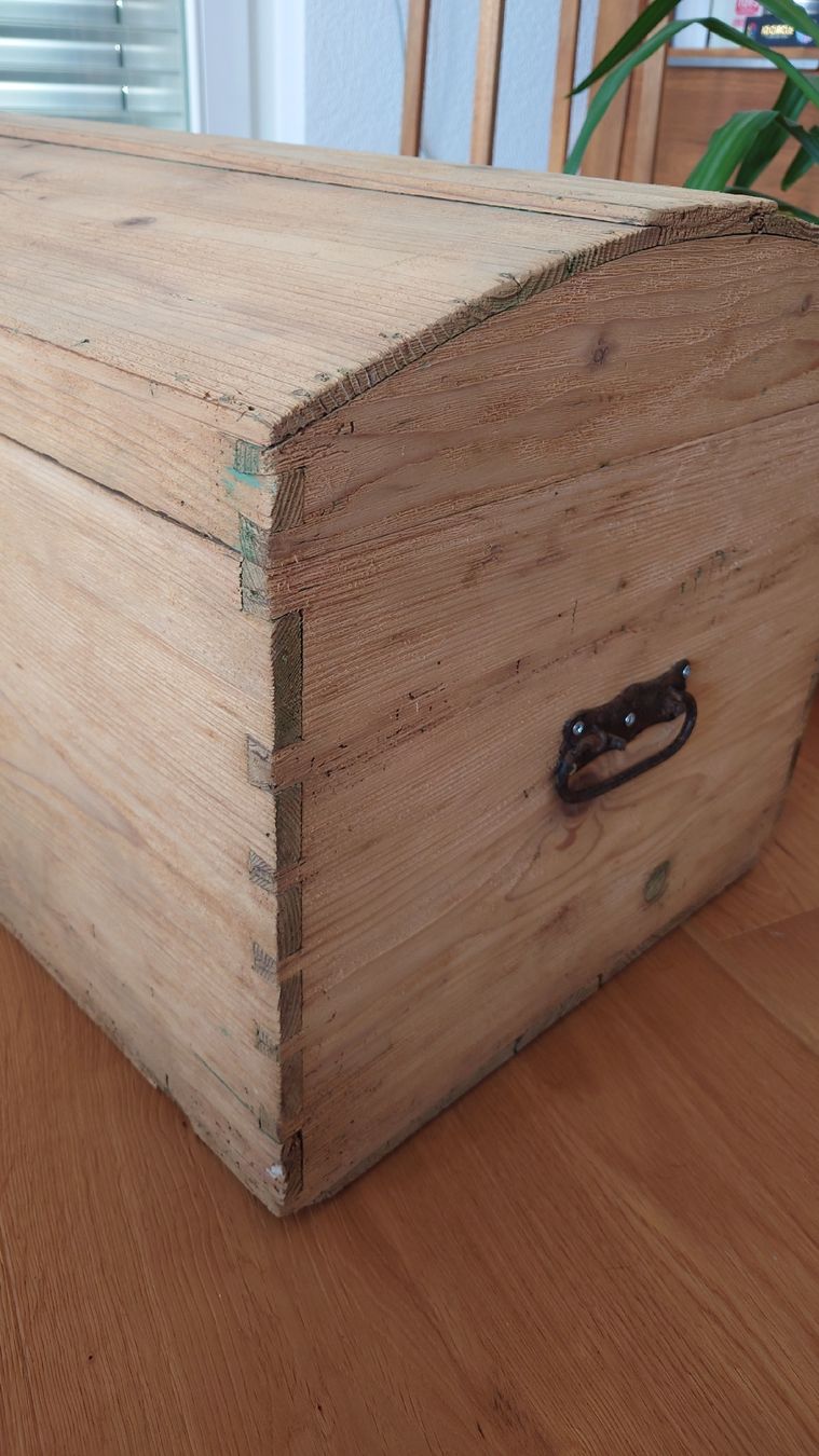 Cassapanche: Truhe Holztruhe Kiste mit Griffen – Usato da Abtwil SG venduto da Ruwn 1