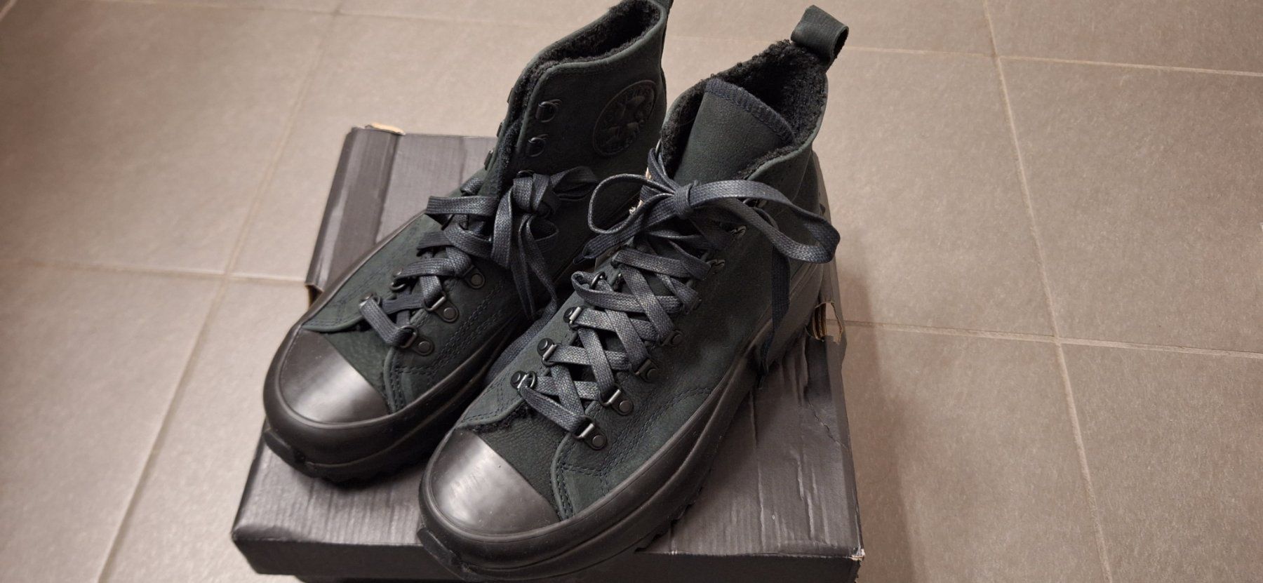 Converse Scarpe da uomo: Converse, RUN STAR HIKE noire, cuir – Nuovo e nell'imballaggio originale da Lussery-Villars venduto da pousinete02