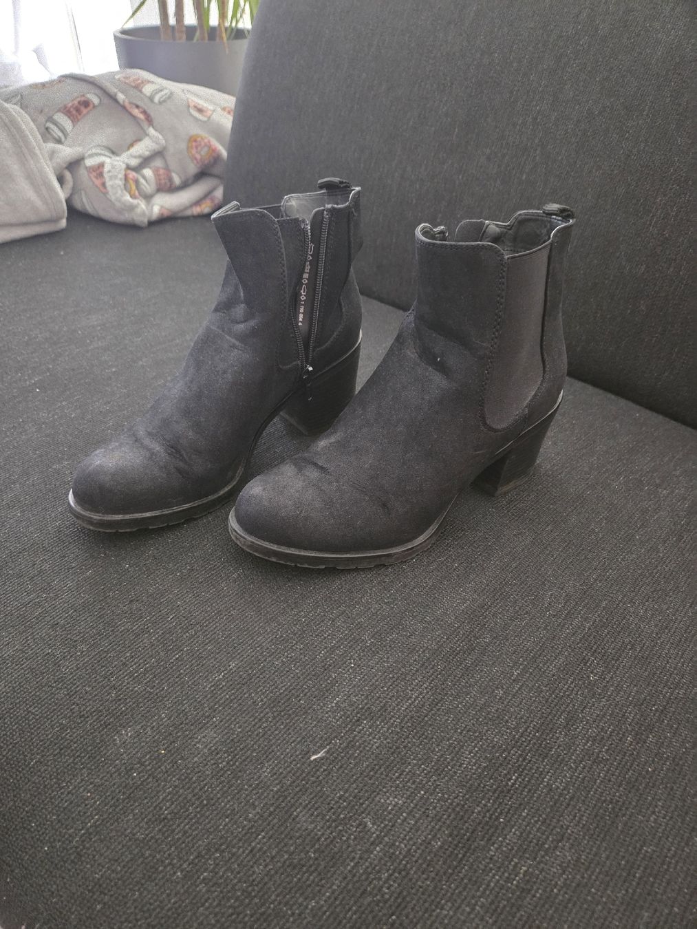 Scarpe da donna: Schuhe Gr. 38 – Usato da Selzach venduto da melaniepauli