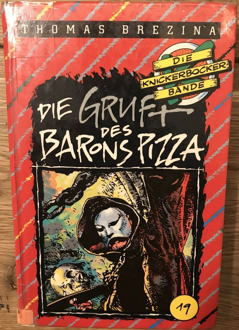 Bücher: Die Knickerbocker Bande- 19- Die Gruft des Barons Pizza – Gebraucht aus Guntershausen von Gloominati