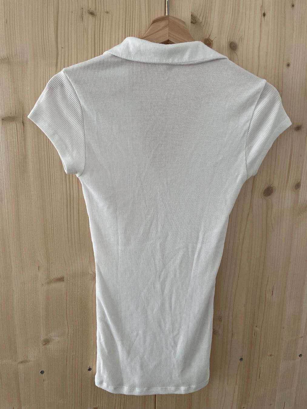 Guess Magliette Polo: Guess Poloshirt, weiss, Gr. XS – Usato da Lohn-Ammannsegg venduto da LaCoLiNe 3
