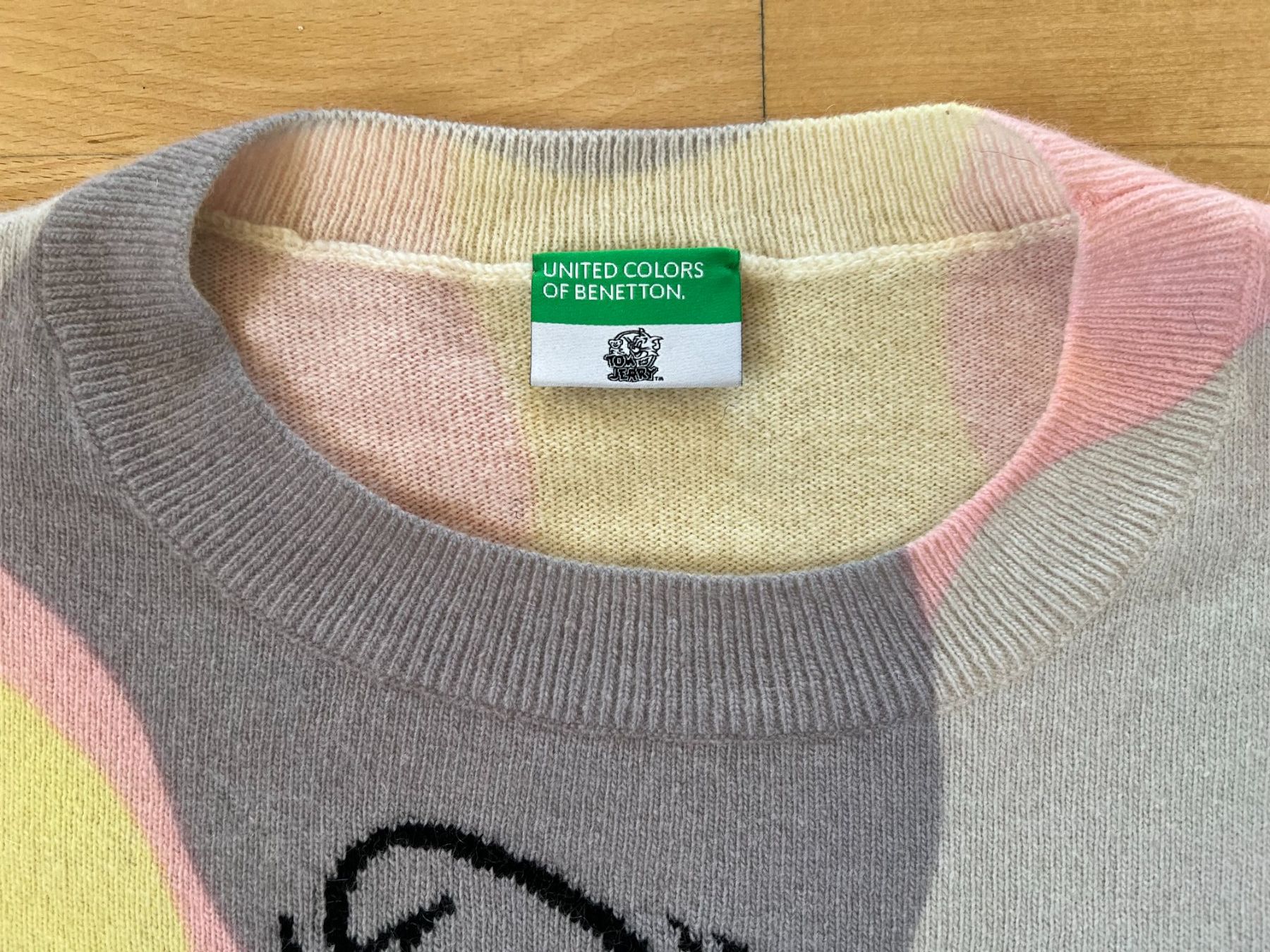 Benetton Maglioni & Felpe: BENETTON Tom und Jerry Damen Pullover, 76% Wolle, Gr. S – Usato da Worb venduto da farben20zauber 1