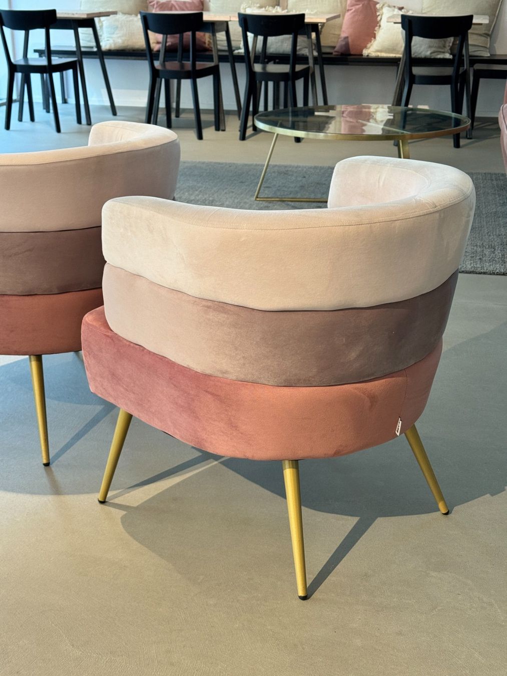 Westwing Poltrone: 2x Westwing Samt Sessel – Usato da Münchwilen AG venduto da Vinorosso2 3