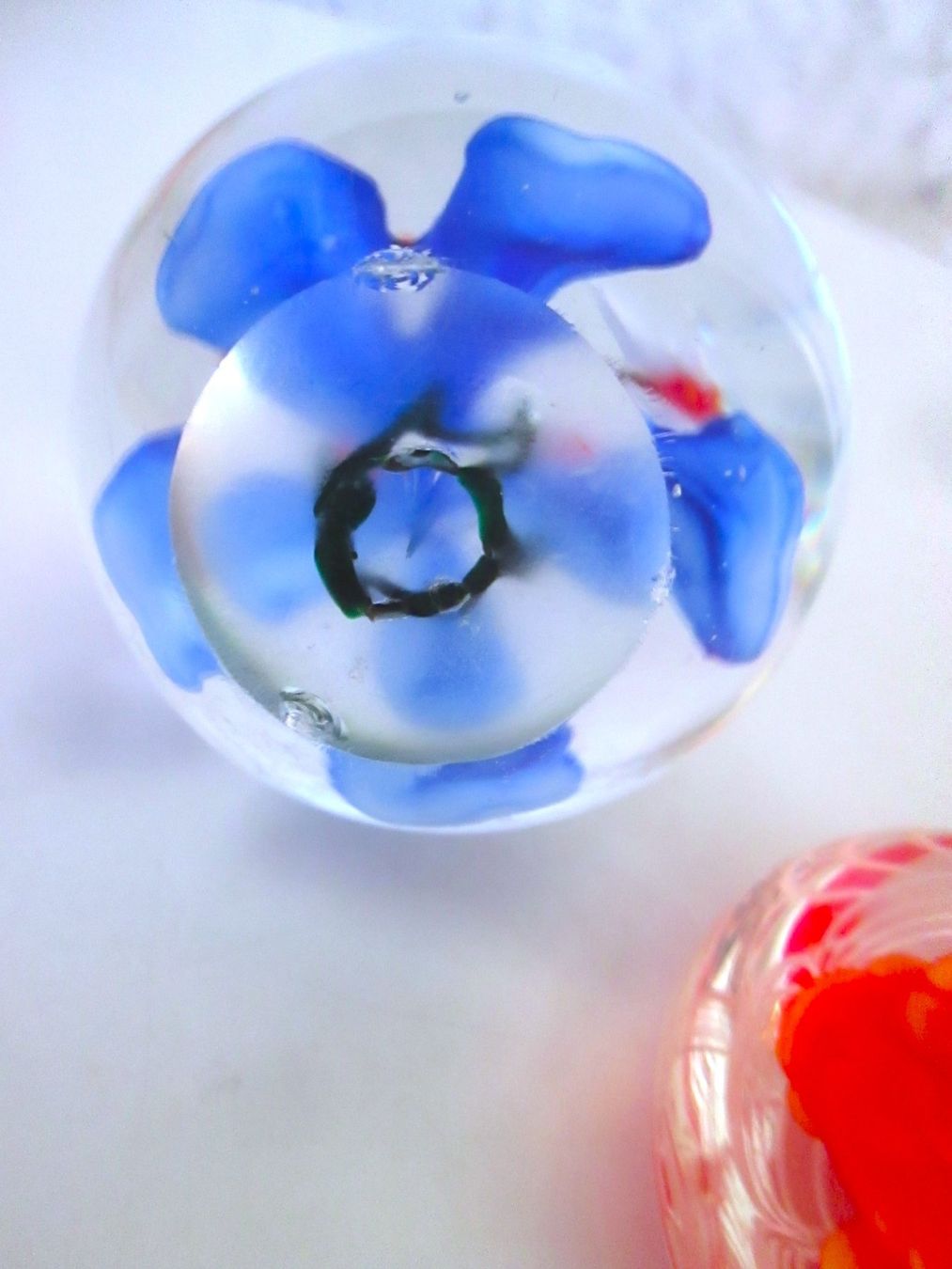Tutte le decorazioni: Glas-Briefbeschwerer – Usato da Sementina venduto da babucia 3