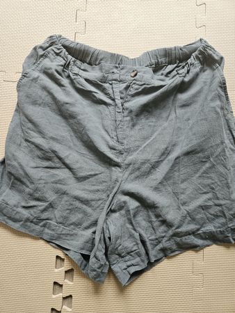 Leinenshorts Gr. L Oversized olive