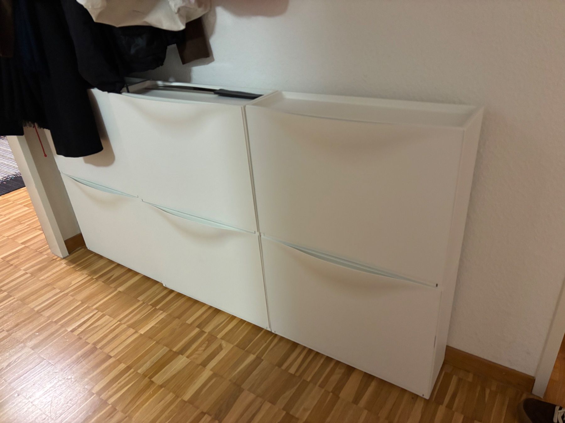 Ikea Regale: Trones IKEA – Gebraucht aus Küsnacht ZH von Tdeo