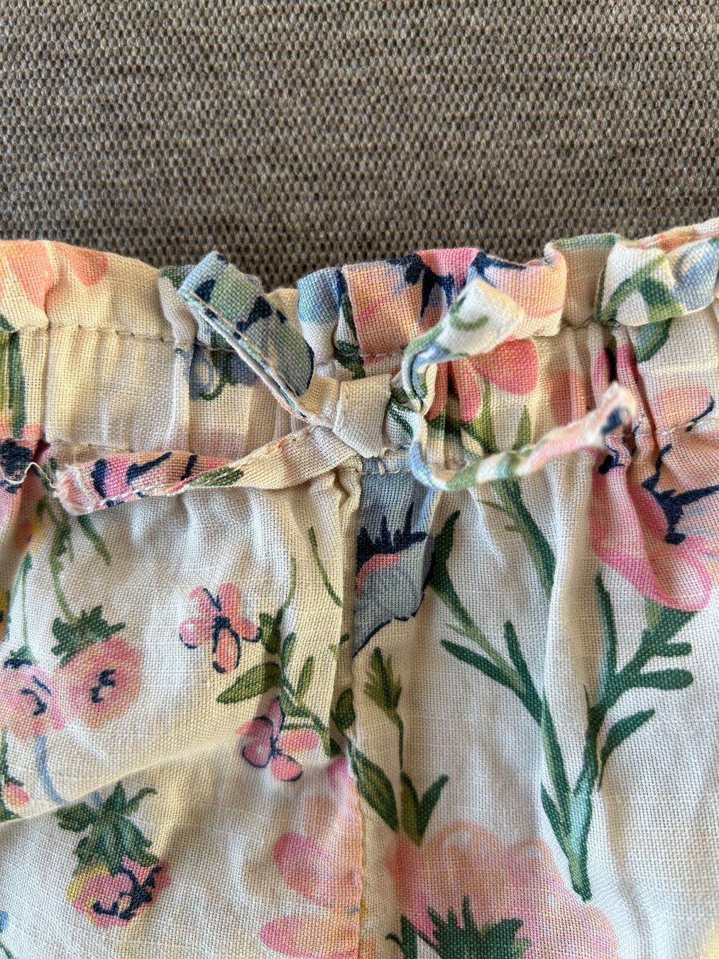 H&M Pantaloni: Shorts Baby | H&M | Gr. 80 – Usato da Zürich venduto da Hermia 1