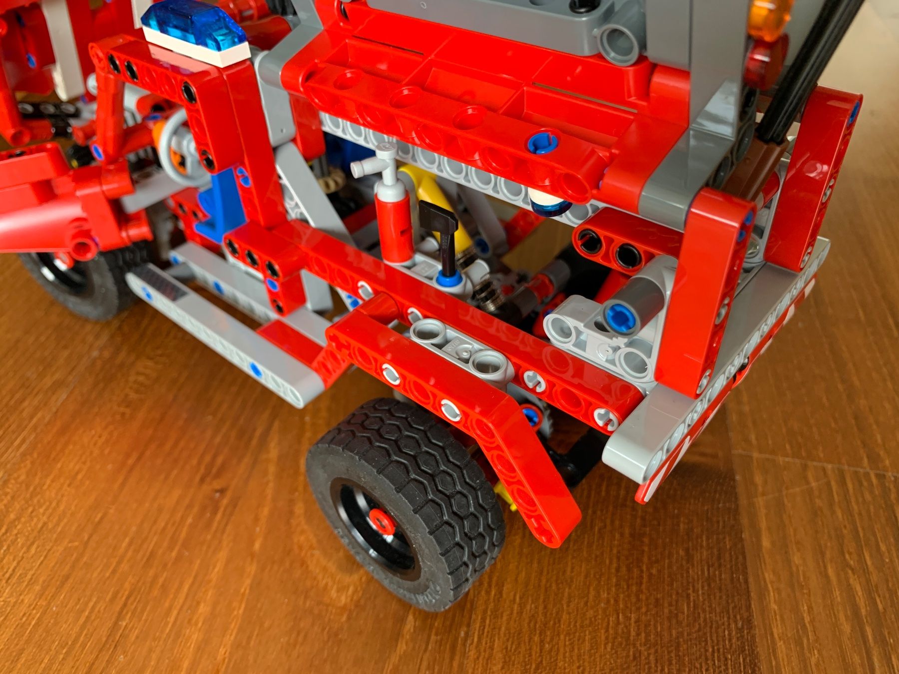 Lego Giocattoli: LEGO Technic First Responder Nr. 42075 / 2 in 1 – Usato da Edlibach venduto da RUW19 5
