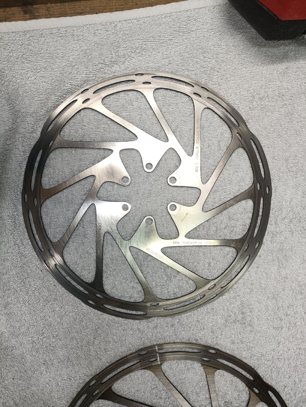 Sram Pièces détachées: SRAM Code R Scheibenbremse Set mit Bremsscheiben gebraucht – D'occasion à Langnau b. Reiden par Severin.Siegrist 2