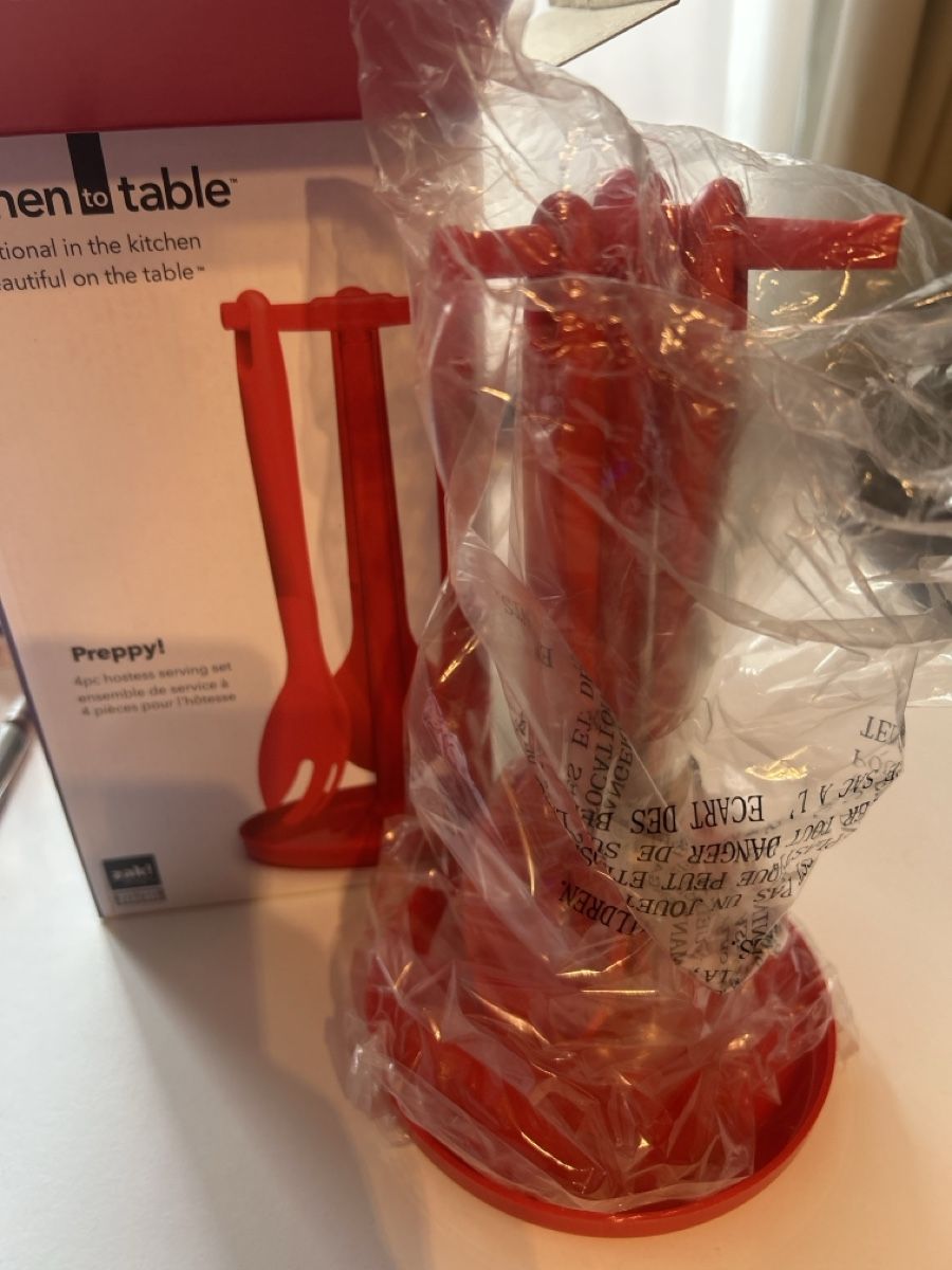 Set di posate: Red Salad Servers Set with Stand - Perfect for Summer BBQs – Nuovo e nell'imballaggio originale da Marly venduto da redinaber 2