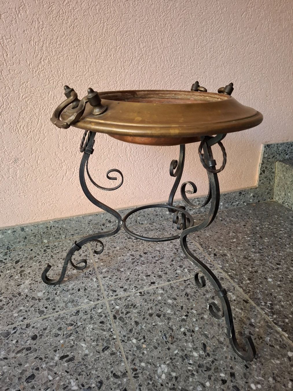 Sonstige Dekorationen & Accessoires: antikes Kohlebecken – Gebraucht aus Dietikon von oldi53
