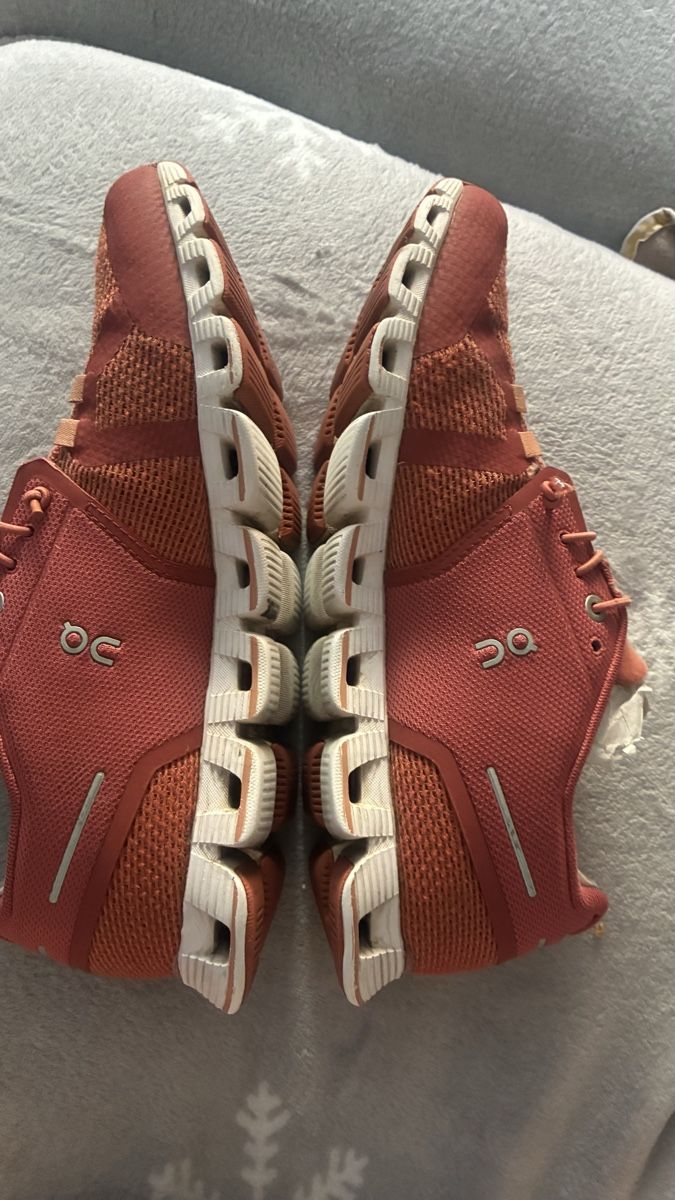 On Scarpe da donna: On Schuhe Gr 40,5 – Usato da Widen venduto da didy82 2
