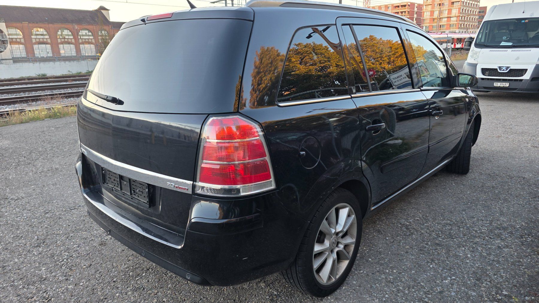 Opel Autos: Opel Zafira 20TR – D'occasion à Arbon par Tropxe. 3