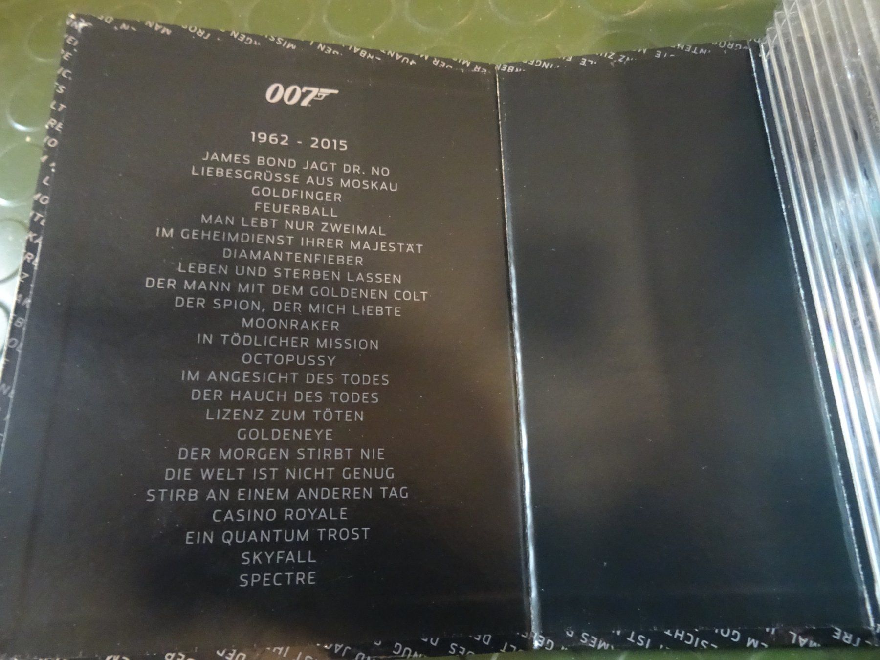 Alle DVDs: James Bond Collection DVD BOX – Gebraucht aus Olten von Disc-Verkauf 2