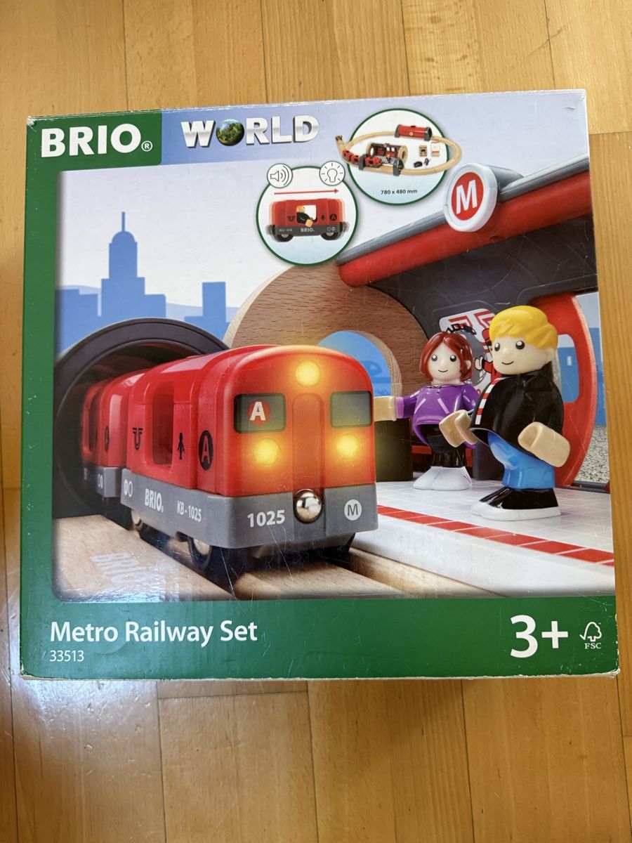 Brio Giocattoli: Brio Metro Railway set – Usato da Zürich venduto da mimi2013