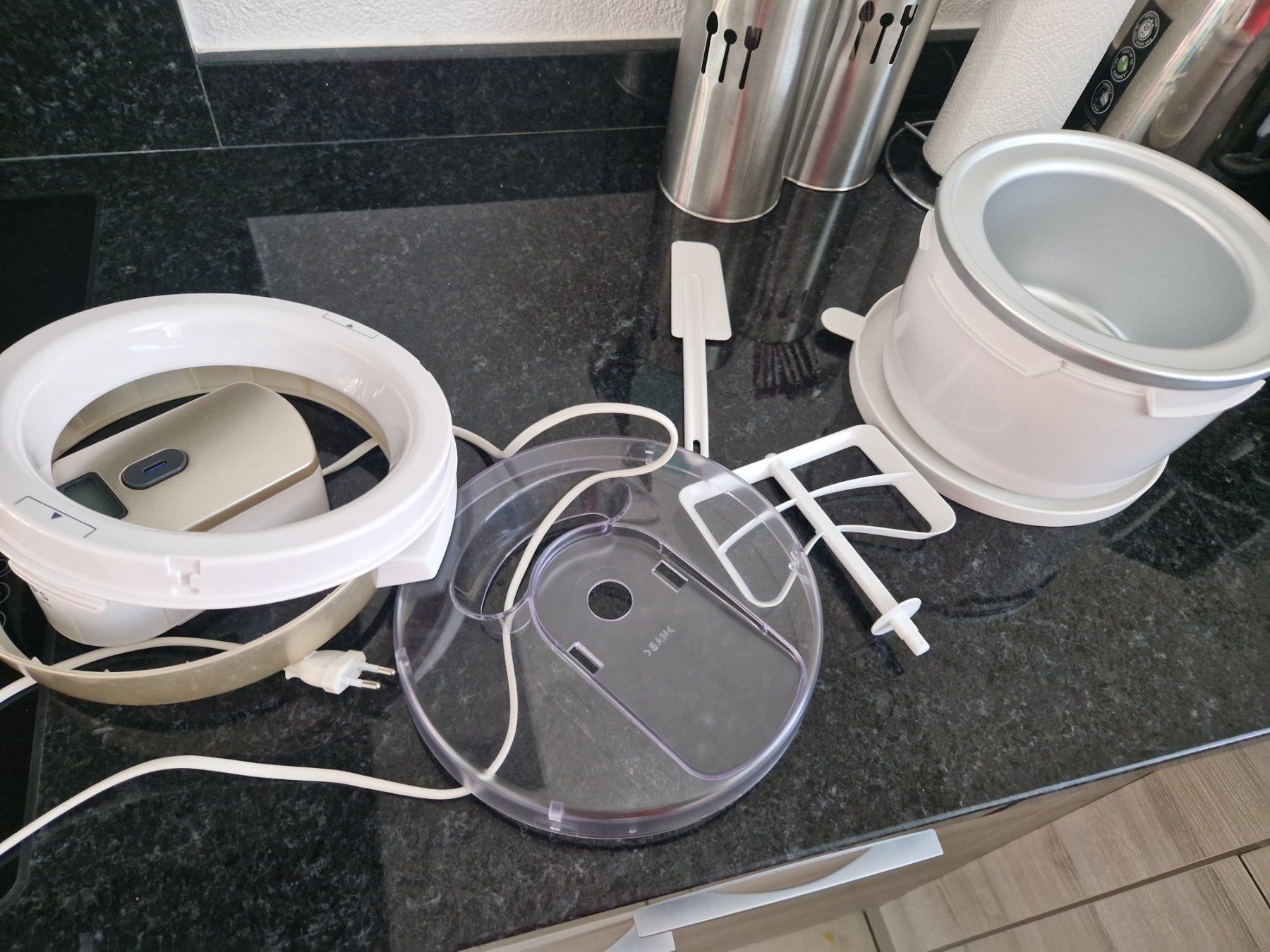 Küchengeräte: Glacemaschine Krups Perfect Mix 9000 – Gebraucht aus Schänis von scouri 1