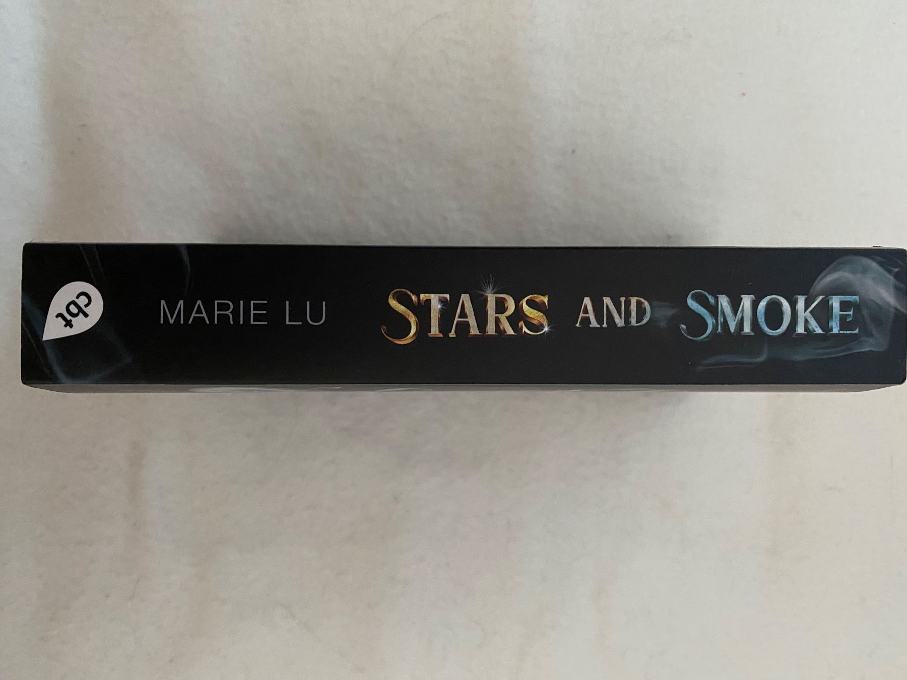 Bücher: Stars and smoke, Marie Lu – Neu (gemäss Beschreibung) aus Sevelen von gig_py92 1