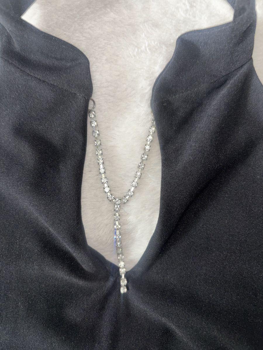 Tops: Black Halterneck Top with bedazzled chain – Gebraucht aus Meyrin von fooyiy 1