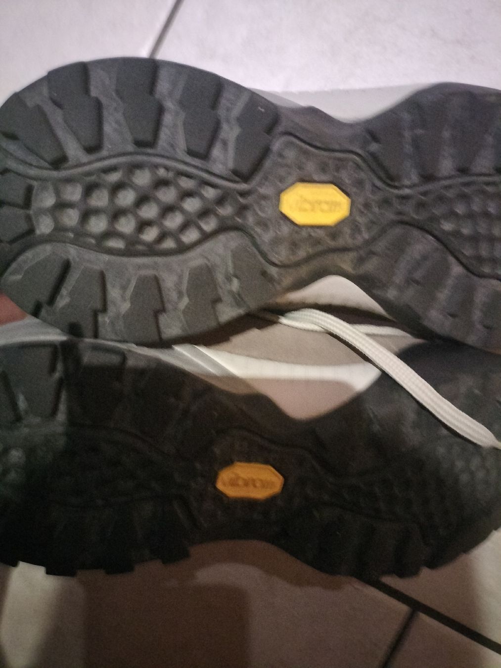 Scarpe da donna: Wanderschuhe  – Nuovo (secondo la descrizione) da Leibstadt venduto da Teufeli93 2