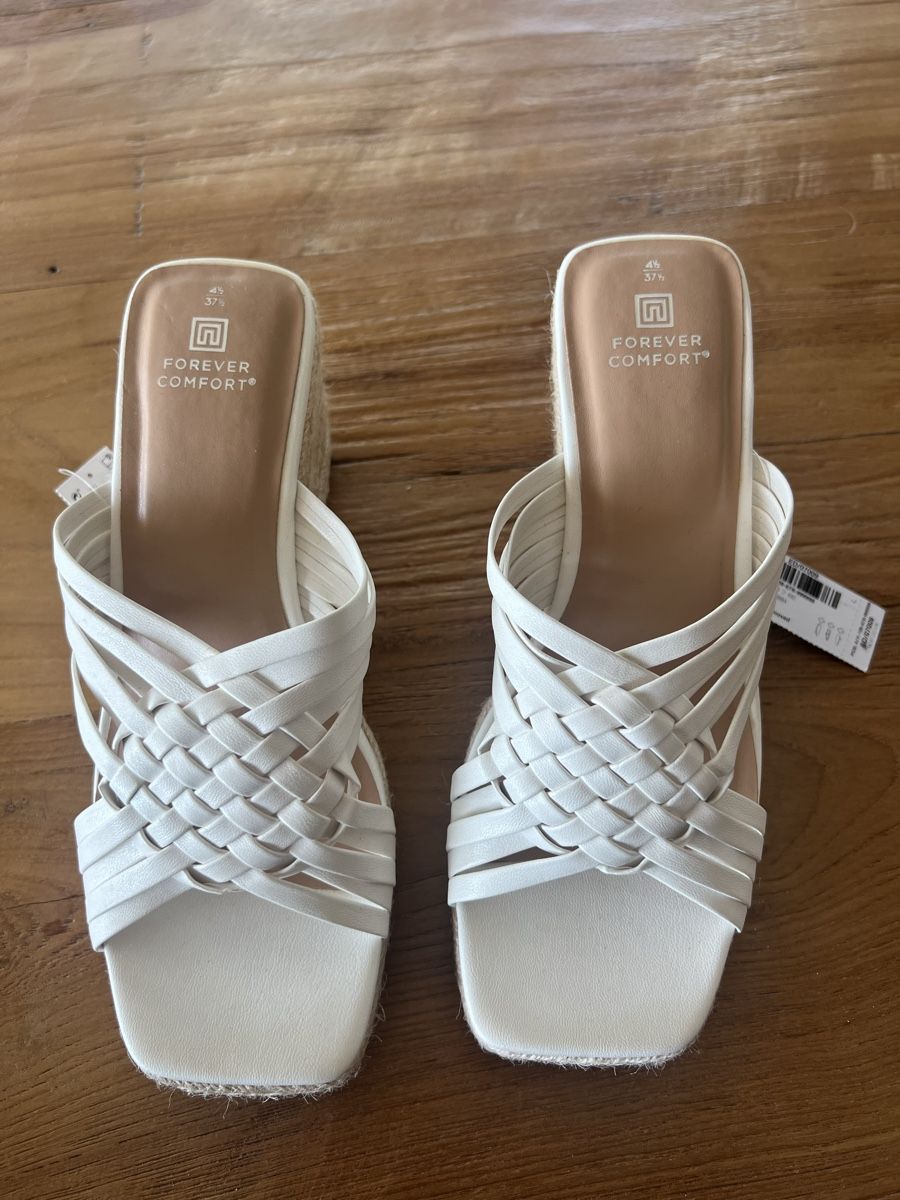 Next Damenschuhe: Neuves chaussures compensées confort 37.5 – Neu und originalverpackt aus Lugnorre von cla_j6bq