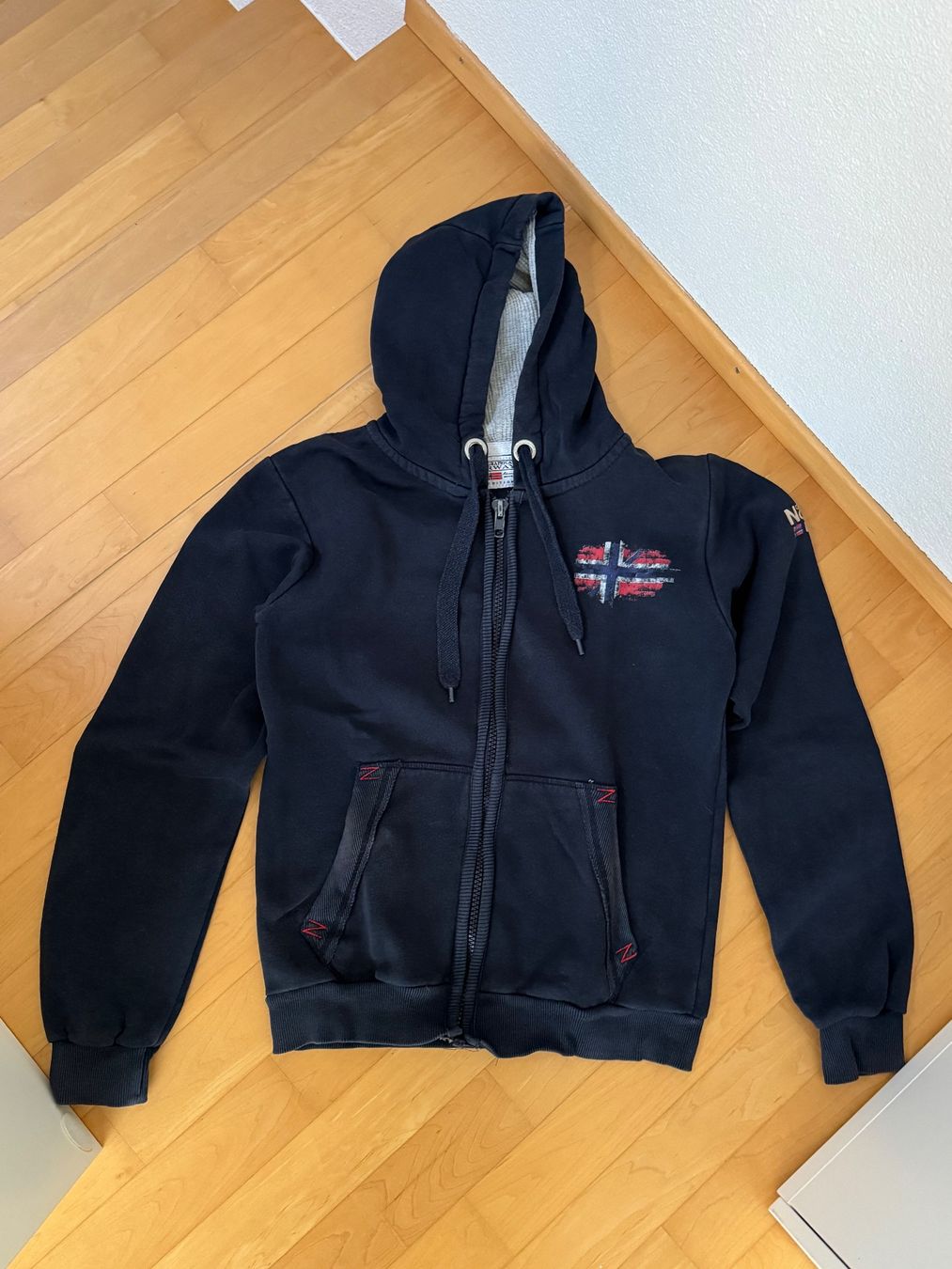 Pulls & Sweat-shirts: Toller Pullover dunkelblau, Gr. 164 – D'occasion à Uster par Niamgro