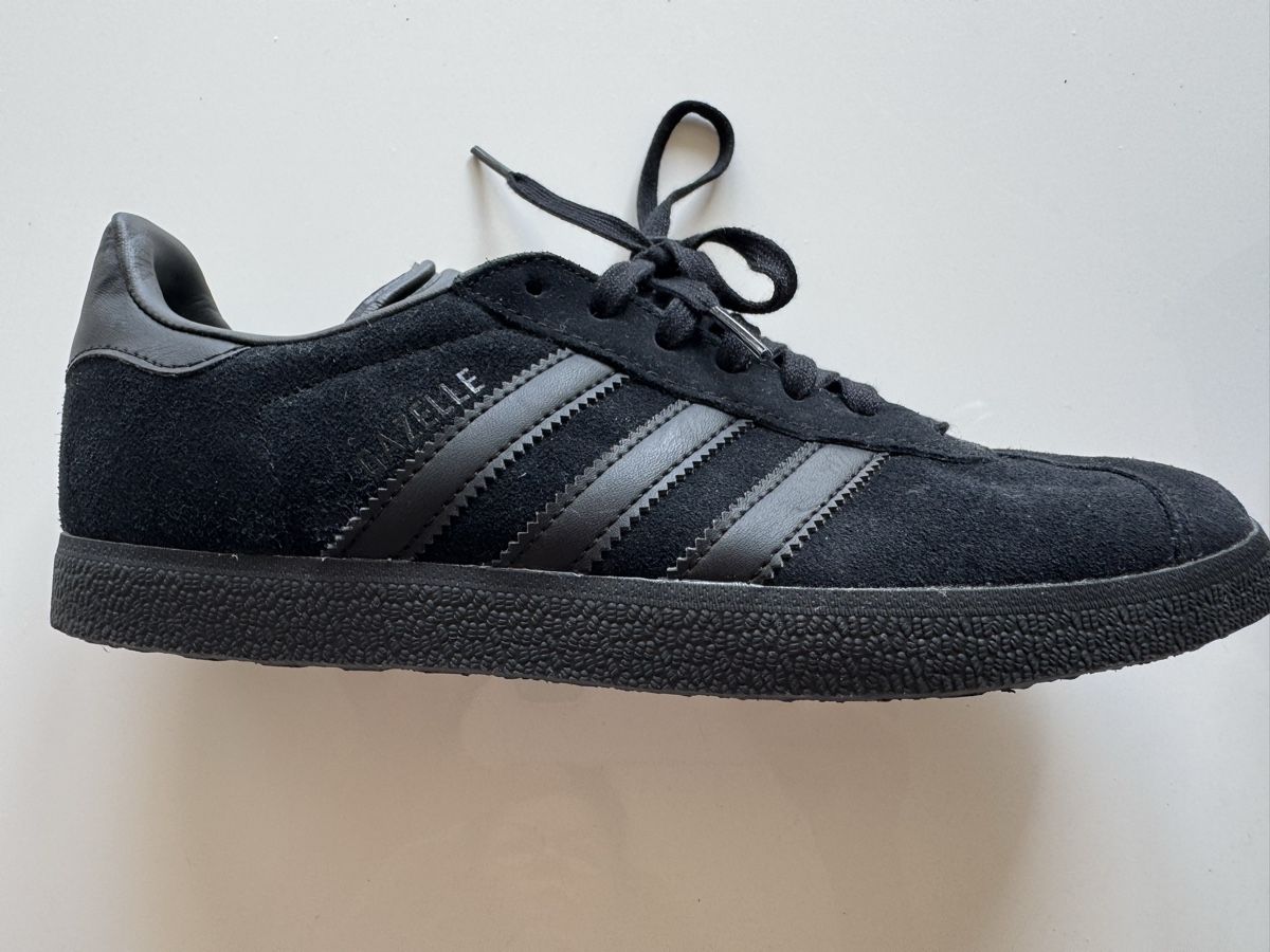 Adidas Scarpe da donna: Adidas neuves noires – Nuovo (secondo la descrizione) da Carouge GE venduto da ely_2jtg 1