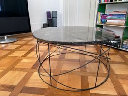 Edler Couchtisch, Schwarze Marmor-Tischplatte, Metallgestell