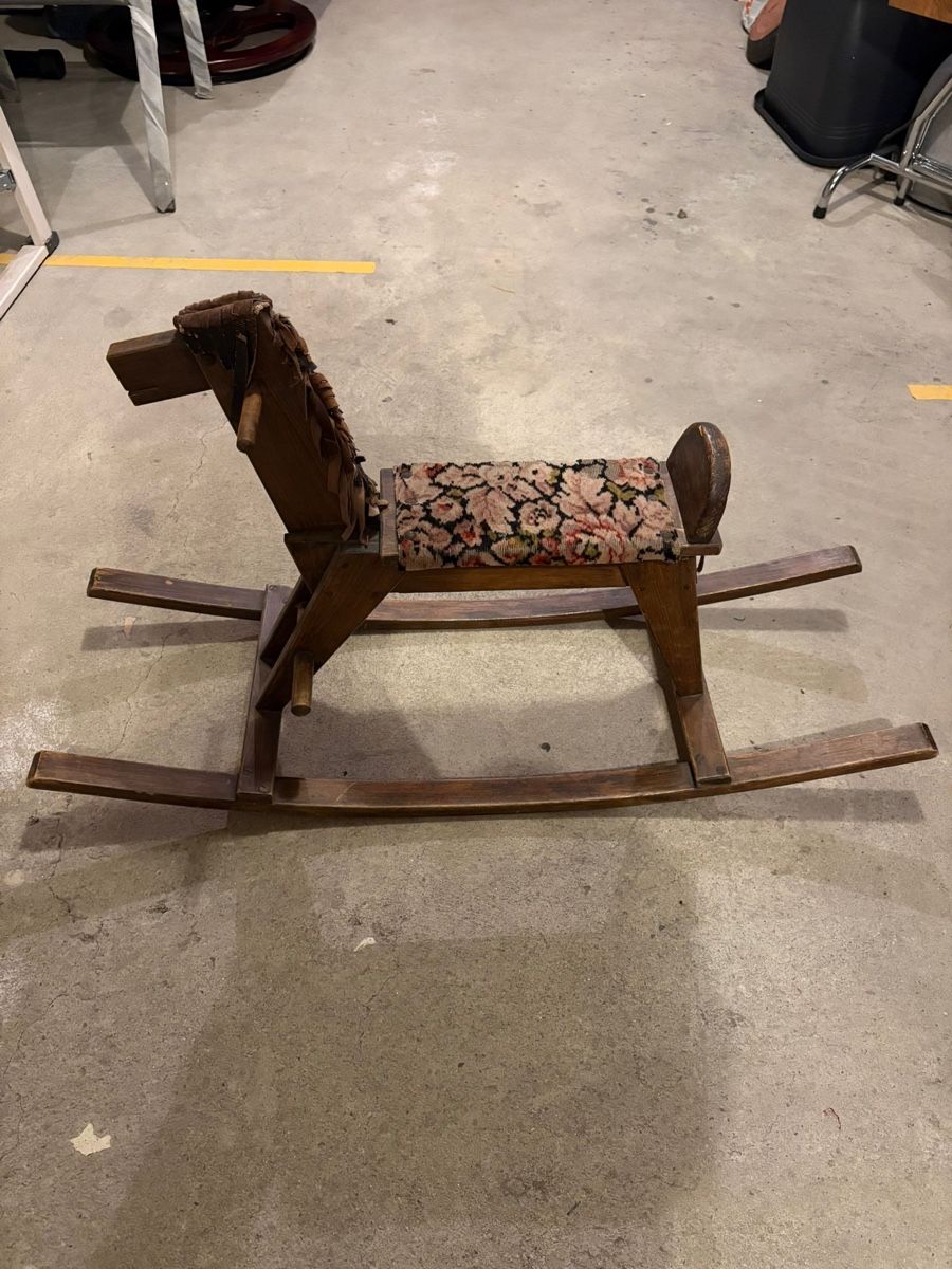Giocattoli: Cheval à bascule  – Usato da Sion venduto da tit_65zf