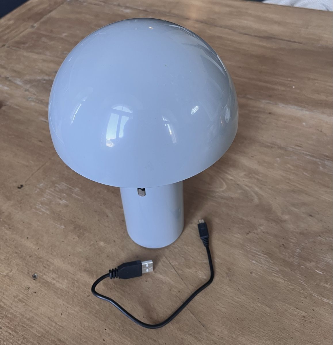Lampen: Tischleuchte, Ladefunktion USB – Neu (gemäss Beschreibung) aus Tuggen von arc_99gc 2