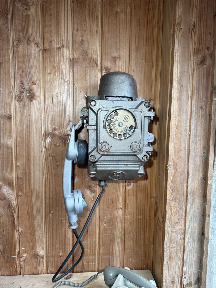 Telefoni: Bahntelefon antik altes Telefon – Usato da Boswil venduto da sensei01 1