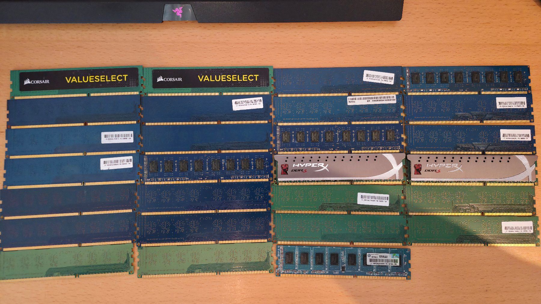 Mémoires / RAM: PC Desktop RAM DIMM DDR3 PC4 4GB – D'occasion à Tatroz par schnibee 1