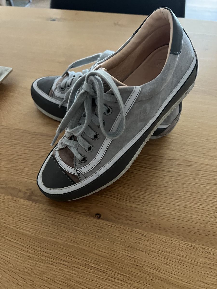 Damenschuhe: Super coole handgemachte Halbschuhe – Gebraucht aus Döttingen von Steinklopferin 3