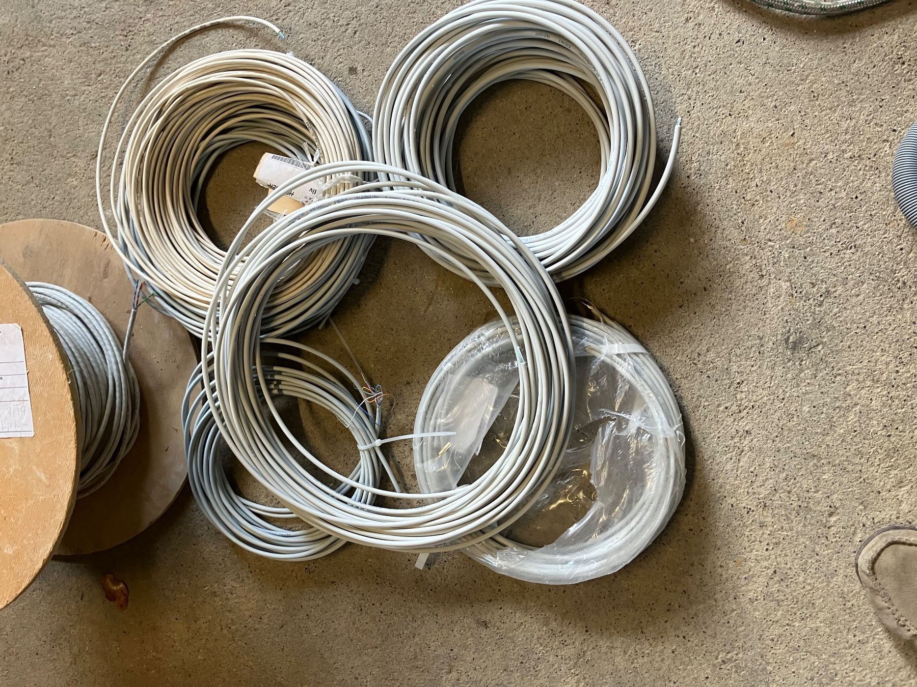 Kabel: Kabel – Neu (gemäss Beschreibung) aus Mont Tramelan von Oktober1958