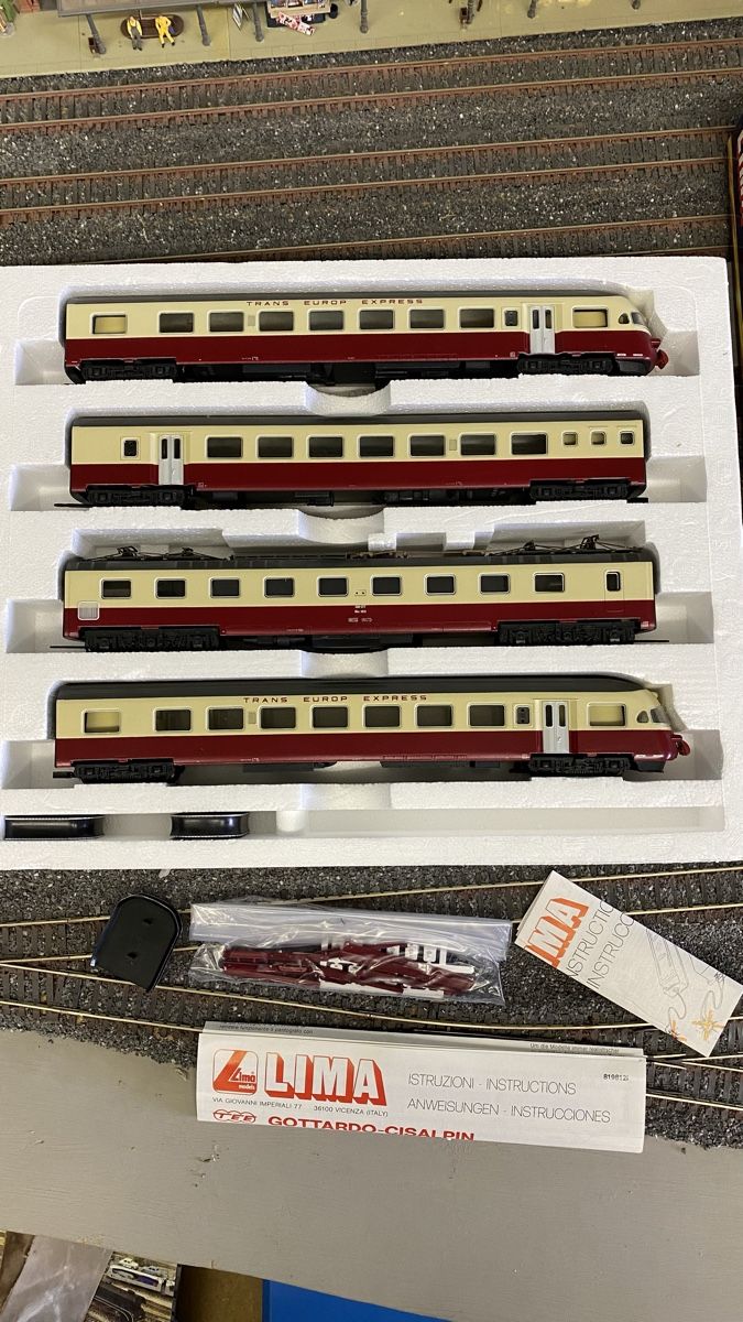 Lima Modellini di ferrovie: Lima 149812 Triebzug RAe TEE SBB H0 – Usato da Glattpark (Opfikon) venduto da anywaya23