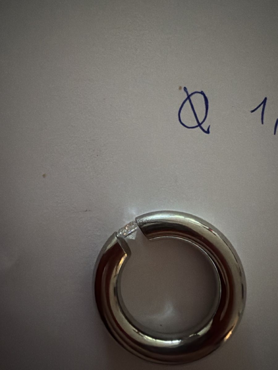 Anelli: Ring silberfarben mit Stein Durchmesser 1,8 cm offen – Nuovo (secondo la descrizione) da Ittigen venduto da Lisette08 1