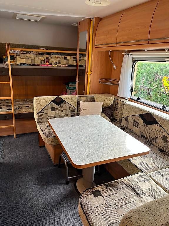 Véhicules de camping: Wohnwagen Bürstner Ventana  – D'occasion à Füllinsdorf par fab_n8ry 1