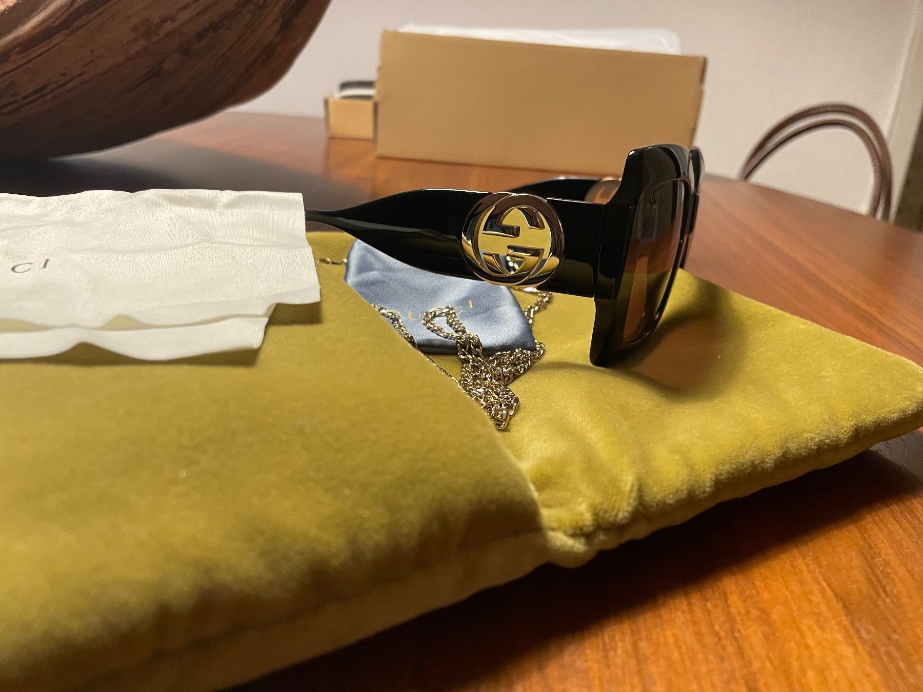 Gucci Occhiali & Lenti: Lunette de soleil – Usato da Meyrin venduto da Cacka 3