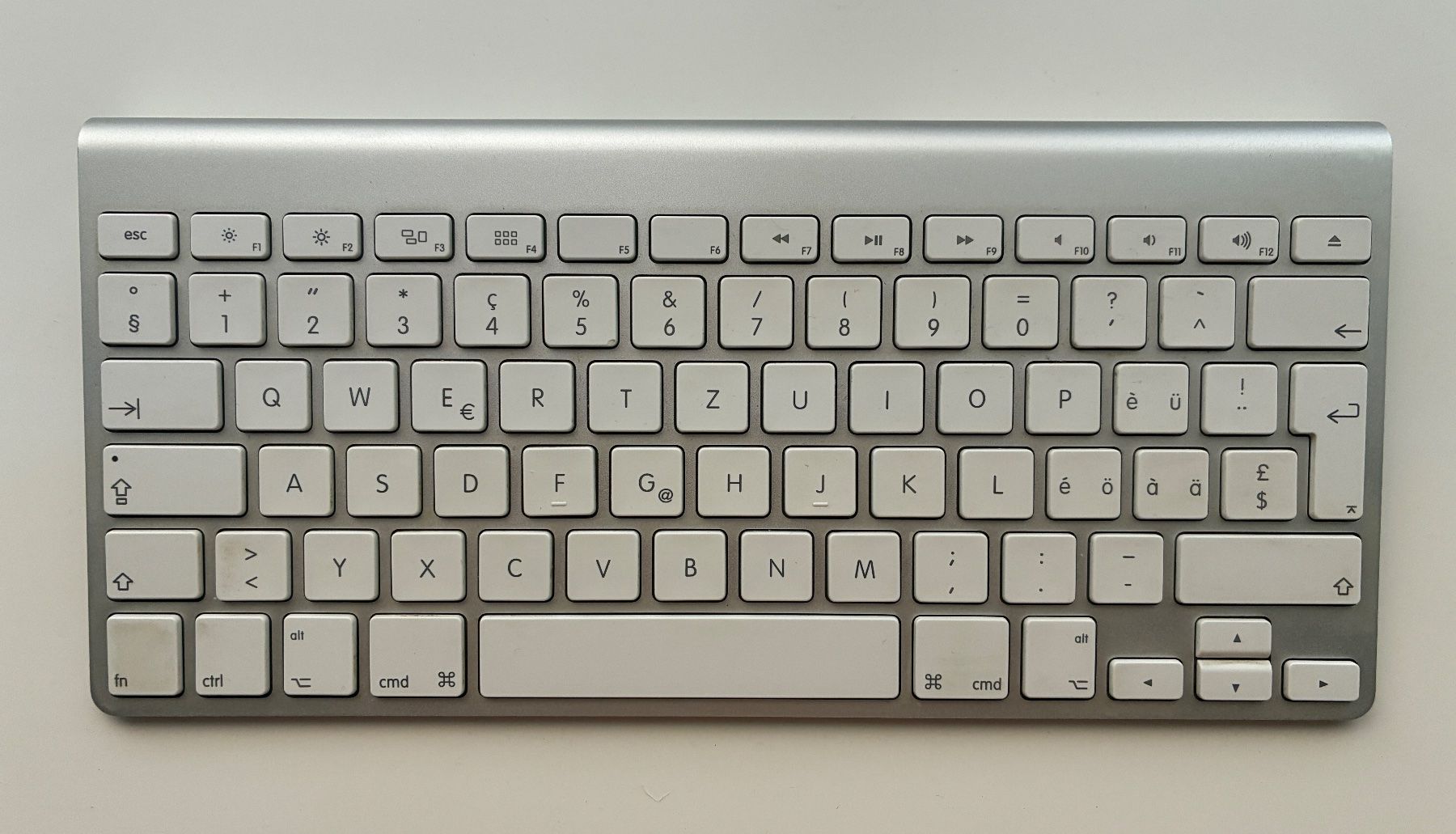 Apple Tastaturen: Apple Wireless Keyboard A1314 – Gebraucht aus Yverdon-les-Bains von Albinug