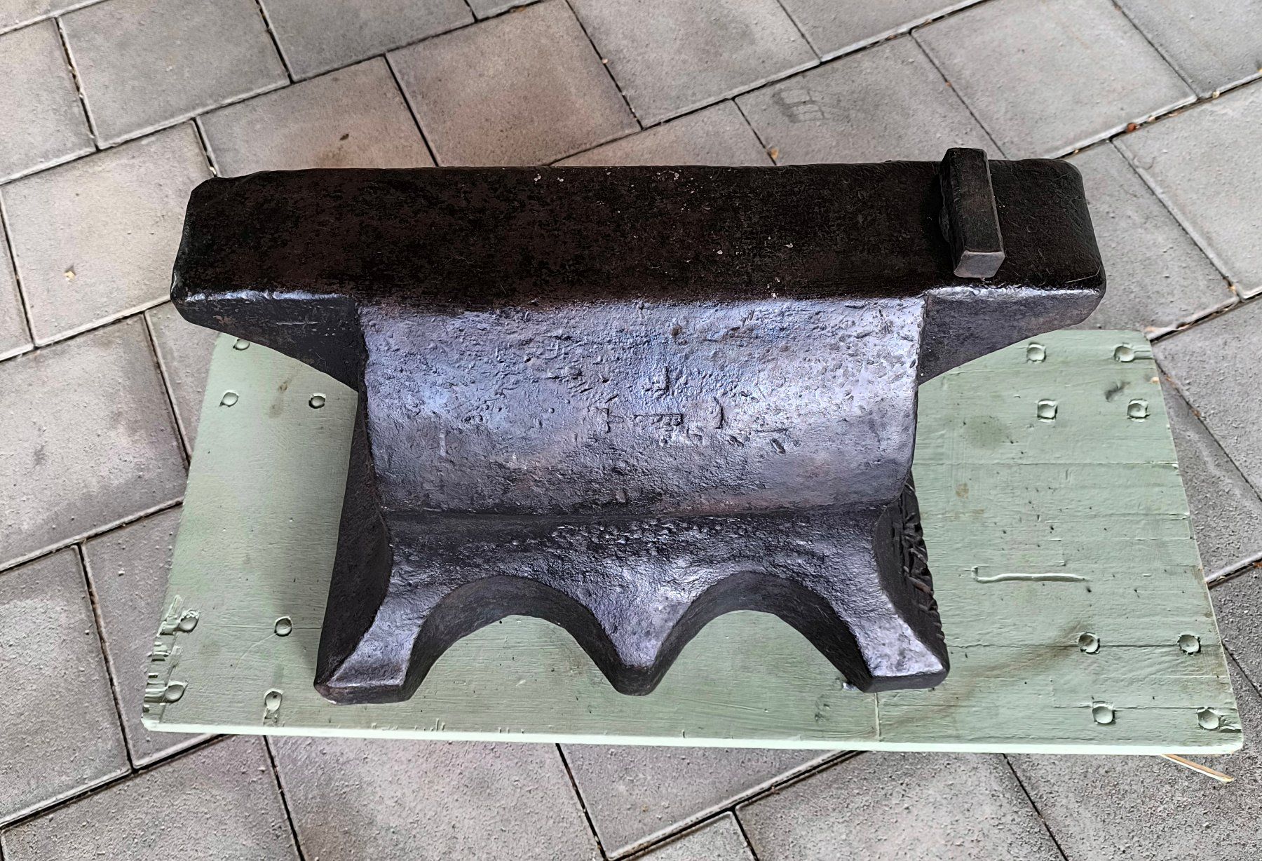 Attrezzi da lavoro: Spätgotischer Amboss – Usato da Maladers venduto da der_Holzwurm 1