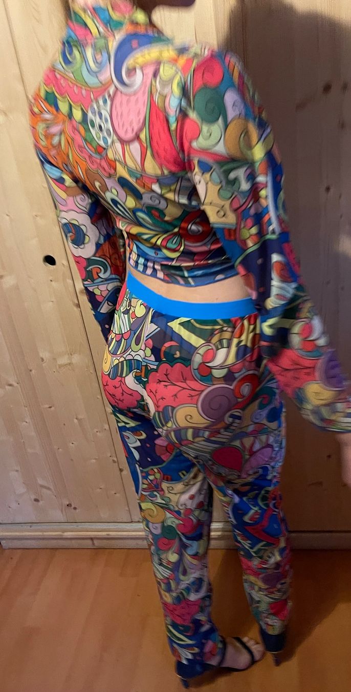 Completi & Tailleur: Costume semitrasparente multicolore M/L – Nuovo e nell'imballaggio originale da Gordevio venduto da LanaZimm 7