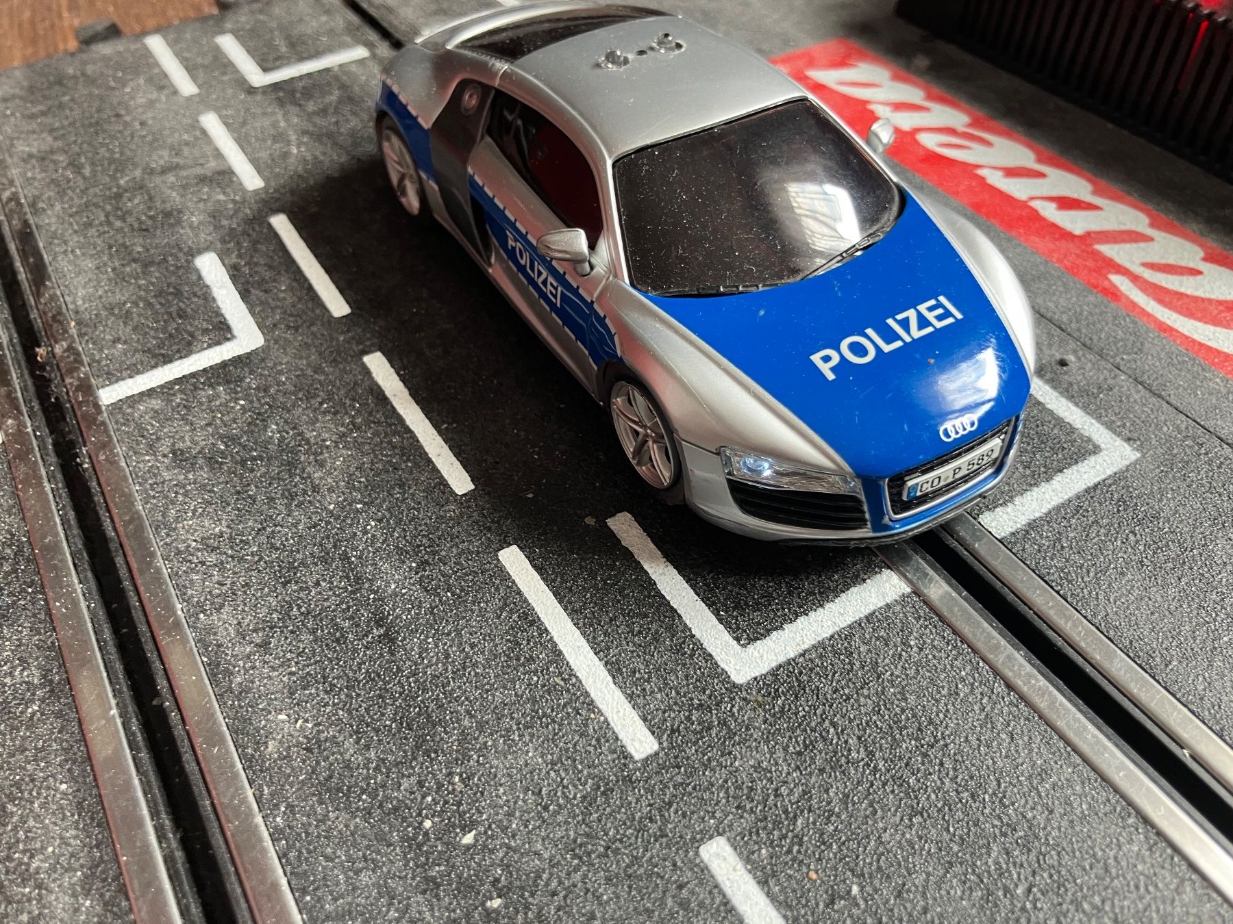 Carrera Piste: Carrera Digital 132 - 30644 - Audi R8 Polizei – Usato da Möriken AG venduto da schmueke01