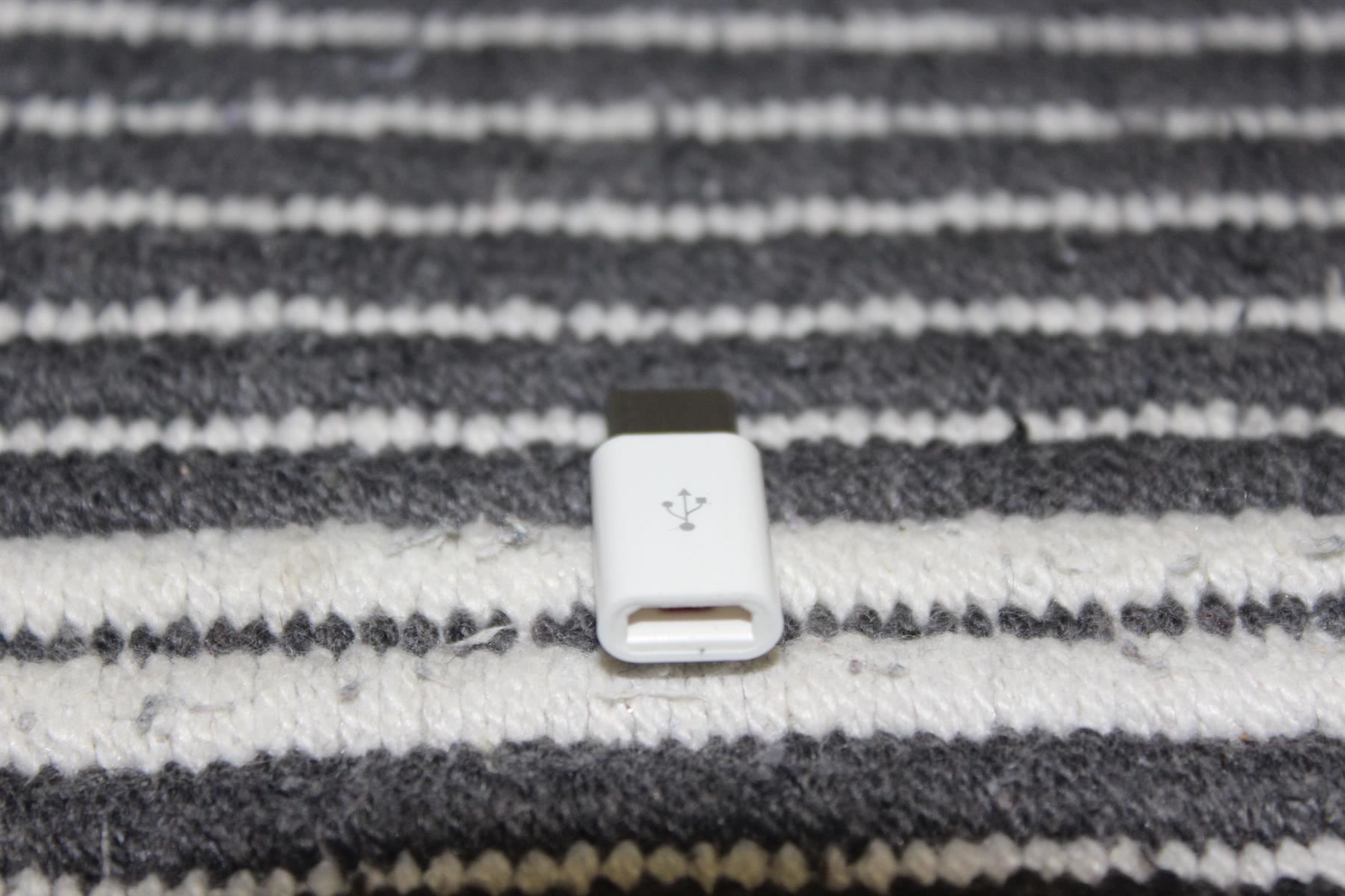 Lecteurs & Adaptateurs: 8-Pin Stecker Lightning zu Typ C USB-C – Neuf (Voir description) à Kirchdorf AG par Aarereussshop
