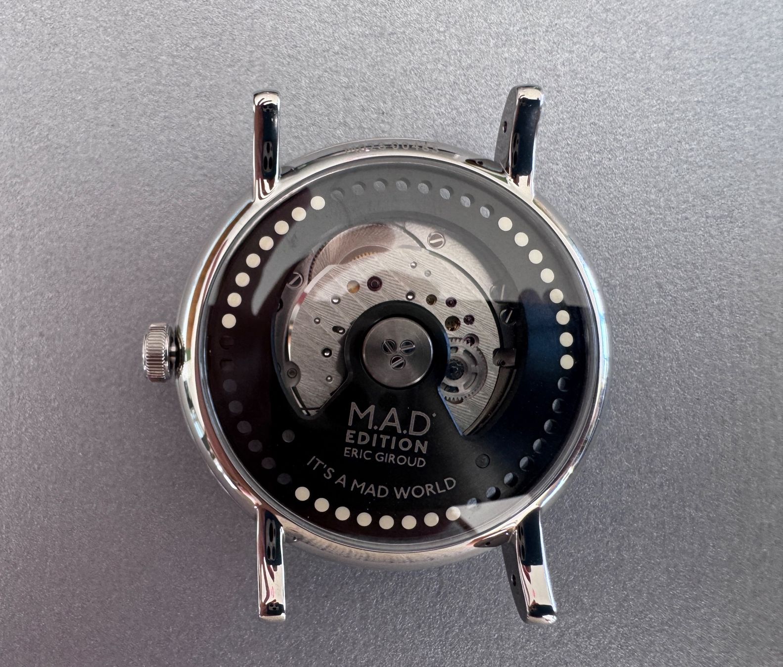 MB&F Orologi: Neuwertige M.A.D.Editions M.A.D.2 R&B mit Box – Nuovo e nell'imballaggio originale da Glattpark (Opfikon) venduto da marionsch 2