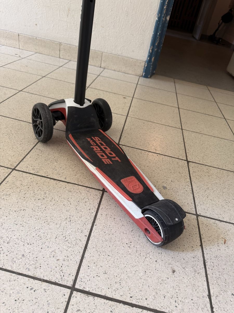 Kickboard: Scooter/Trotti (höhen verstellbar)  – Usato da Zürich venduto da fra_wc9h 1
