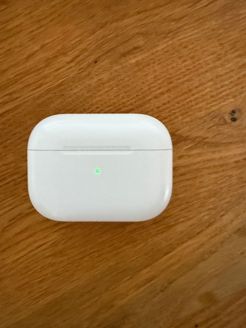 Apple Cuffie: APPLE AirPods Pro 2 Charging Case – Usato da Lausanne venduto da Nine1982 4