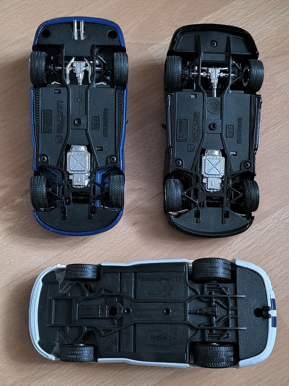 Modellautos: 3 Dodge Viper Maßstab 1/24 – Gebraucht aus Oberdiessbach von Zwerg82 4